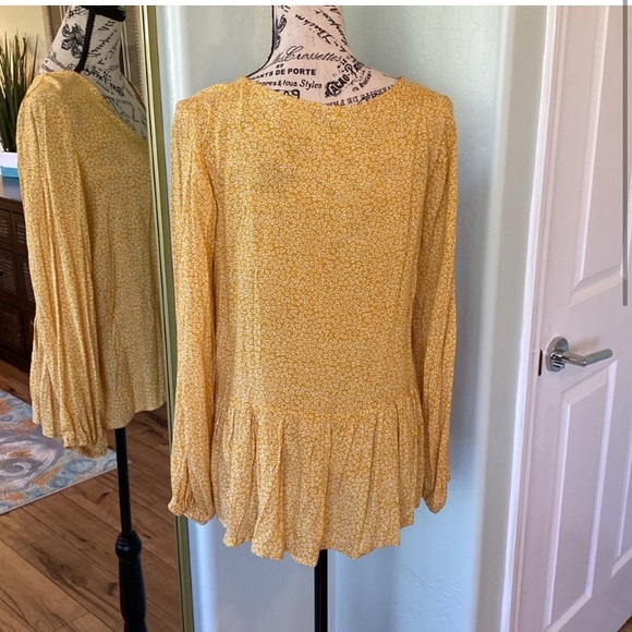 Yellow Floral Print Boho-Peasant Style Top - Picture 2 of 6